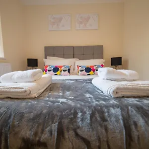 london-heathrow-serviced-apartments.brighton-hotels-england.com/